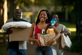 On move-in day, will you be hauling your stuff to a dorm or an apartment? Want to learn more? Check out these college pictures!